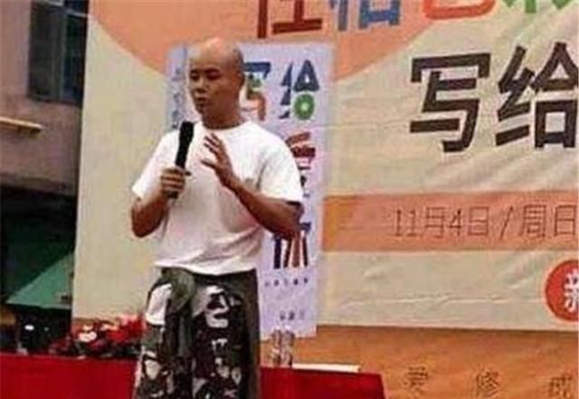  遁入空门|从金牌导师到遁入空门，乐嘉是如何把一手好牌打烂的？