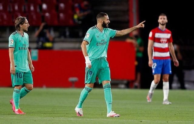 球迷|夺冠之后不庆祝!皇马的一番客套,却实实在在打了巴萨的脸