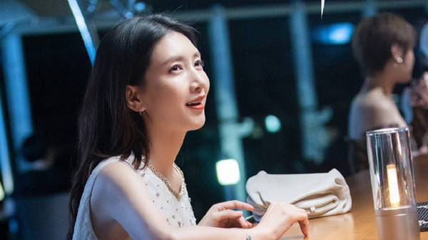  压抑|第一次看《三十而已》，过于真实了吧？真的觉得好压抑啊！