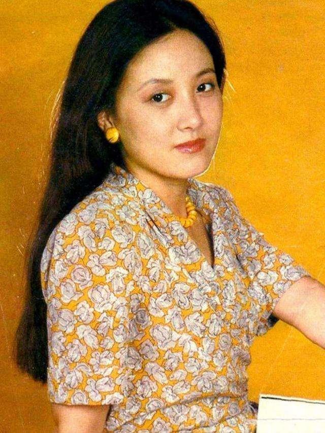  家庭|邓婕明知道和张国立结婚不能生孩子，为何还会选择张国立