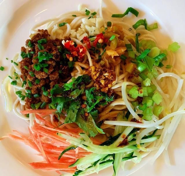  黄磊|看了黄磊晒的私房面，粉丝们大呼：夏天，能吃上这些面就完美了