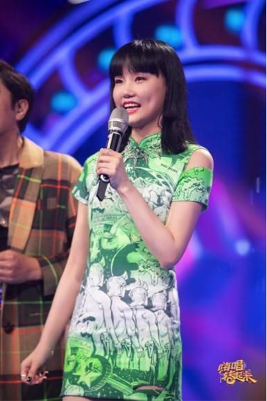  李斯丹妮|综艺| “姐姐”遇上“哥哥”，《嗨唱转起来2》嗨翻全场