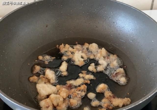 鲜香|炖牛排骨千万别焯水，乱用香料，这方法简单好用，软烂鲜香！