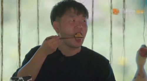  好吃|《向往4》海涛夸拔丝香蕉好吃，却被桌上剩菜出卖？网友：懒得装！