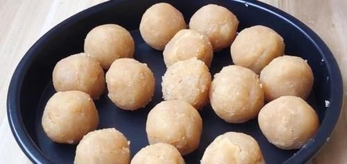  不用|月饼不用买，没烤箱也能做，不用糖浆，做法简单，营养好吃又健康