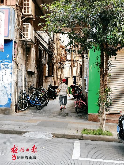  停放的两轮车|曝光梧州这些小区！“生命通道”被占用，一旦发生火灾，不敢想象……