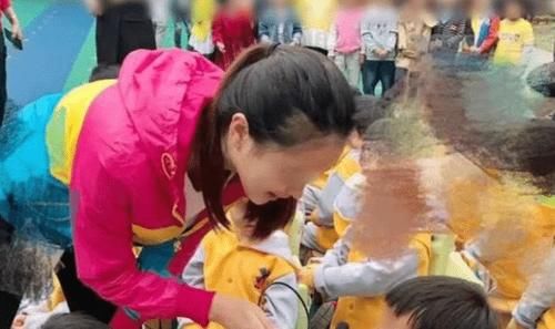 母亲|女教师遭前男友杀害，母亲却被对方家属指责：是你女孩害了我儿子