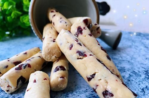 奶香|原来吃不完的奶粉可以做成酸奶条,不放任何添加剂,奶香浓郁