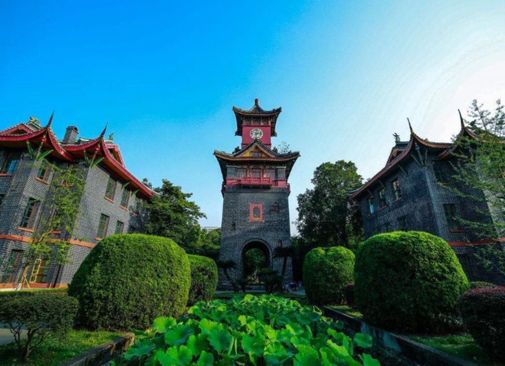 录取|这所985大学,今年将全国录取9200人,82个专业供选,考生重点关注