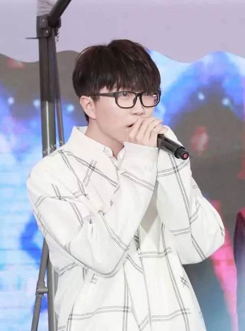  网传|网传消息都是假的，《浪姐》团综正式开录，两大男嘉宾很突兀