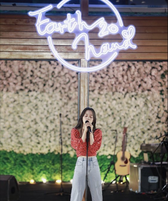  欧阳|欧阳娜娜私服满满青春气息，学会以下几点，你就是最时尚的女孩