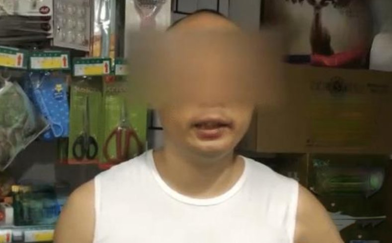 傻了眼|小卖部查出“假烟”遭罚，店家调监控一看傻了眼：同行偷放的