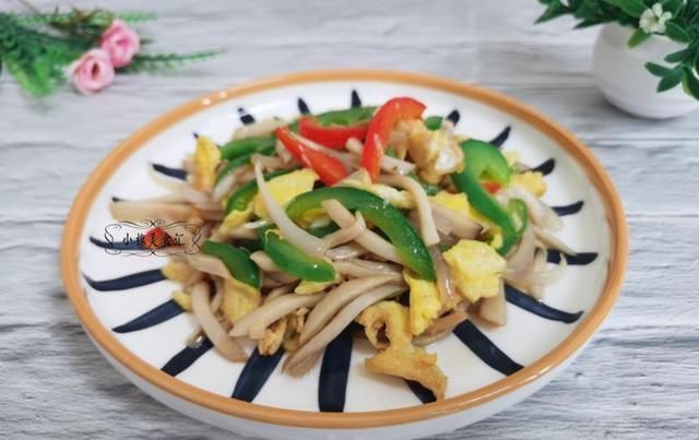  鱼香肉丝|杏鲍菇的最好吃做法，加两鸡蛋，不煮不炸，比鱼香肉丝还好吃！
