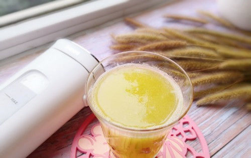 饮品|秋天干燥来一杯好喝的饮品，现榨无添加剂，颜色好看味道棒，好喝