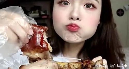 果汁|网红吃播,假到什么程度辣酱是果汁,龙虾是塑料,连人都是假的