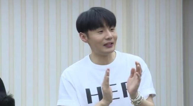  谢霆锋|李荣浩调侃谢霆锋：和王菲谁挣的钱多？谢霆锋幽默回复显情商