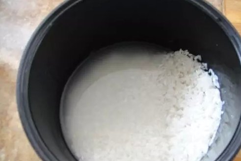  细节|淘米细节不注意，当心营养流失过多！这样吃米饭好处多，别错过