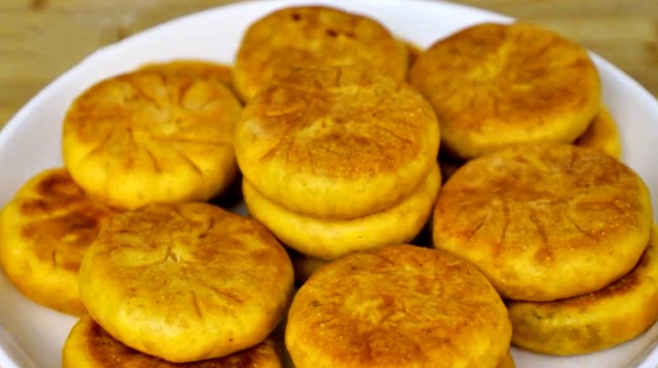 黑白芝麻|三伏天,多给孩子做此面食,维C是土豆5倍,孩子一顿吃5个