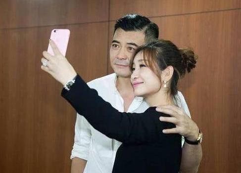  丈夫|《红海行动》的制片人，退居幕后捧红丈夫，却换来一纸离婚书