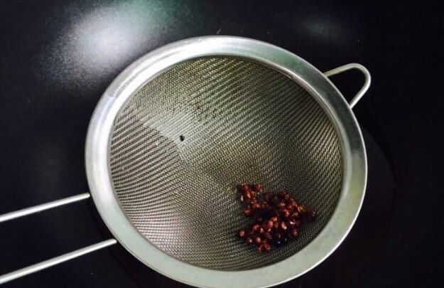 比肉|这道菜含有17种氨基酸，油焖吃下饭又营养，比肉还好吃！