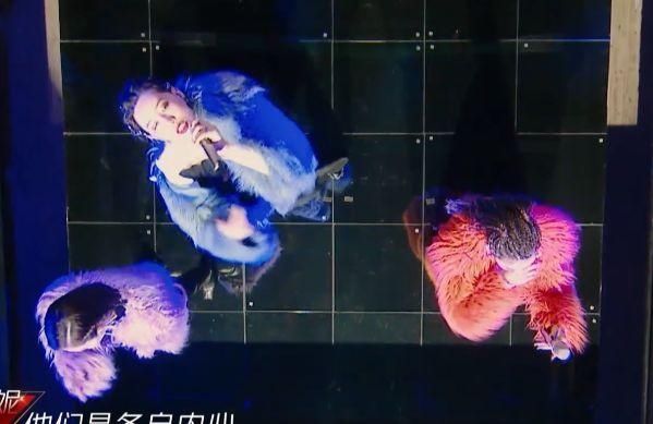  李斯|张雨绮组拿第一遭质疑？表演多次出现失误镜头！李斯丹妮淡定救场