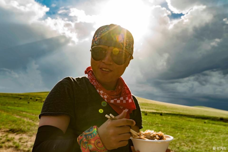 风雨雷电|贝子庙+中蒙边境+草原露营 乌珠穆沁 风雨雷电绿浪秘境行路书