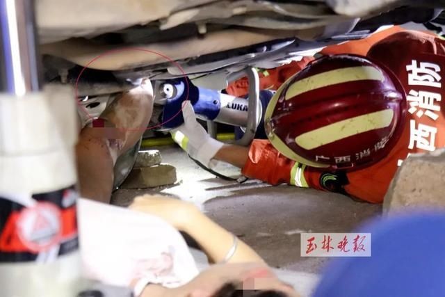  陆川|惊险！女司机驾车在陆川连撞5人，一女子被卷车底