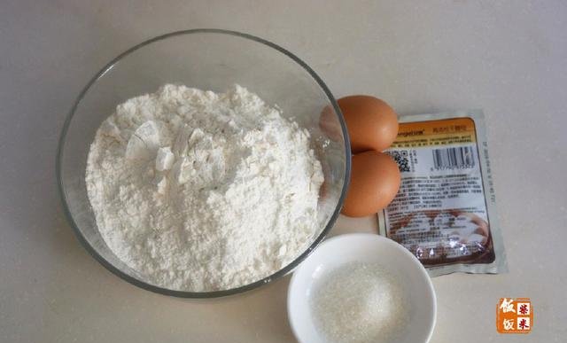 醒发|1碗面粉,2个鸡蛋,不用一滴油,做出香甜松软面包饼,放凉不会硬