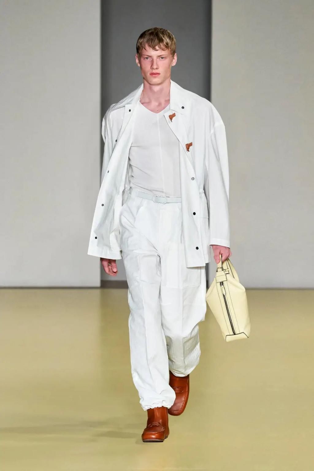 窥探|窥探他的绝版好品味,《Call Me By Your Name》还远远不够