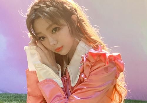 炙热|炙热的我们:火箭少女101获得第二名,谁留意李紫婷的动态?没想到