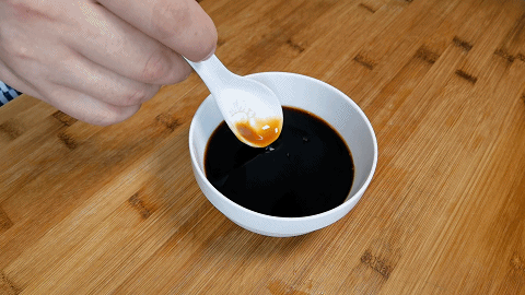 辅料|葱油拌面,分三步就能搞定,从葱油到煮面,好吃的技巧如此简单