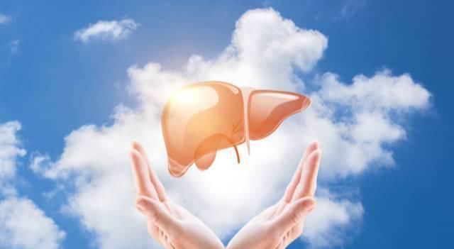 喝酒|忠告：晨起3个行为，比喝酒更伤肝，依然有很多男性“明知故犯”