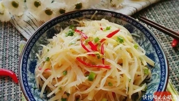 土豆丝|酸辣土豆丝应该用白醋还是陈醋? 太多人都放错了, 难怪不好吃