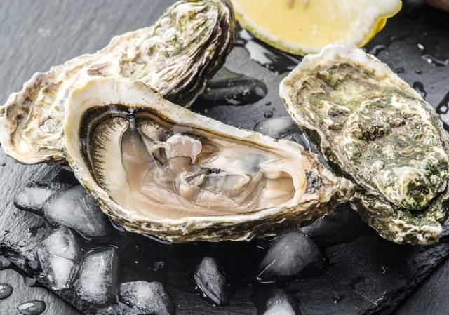 挑选生蚝|买生蚝时，聪明人遇见这3种扭头就走，渔民：自己从来不给家人吃