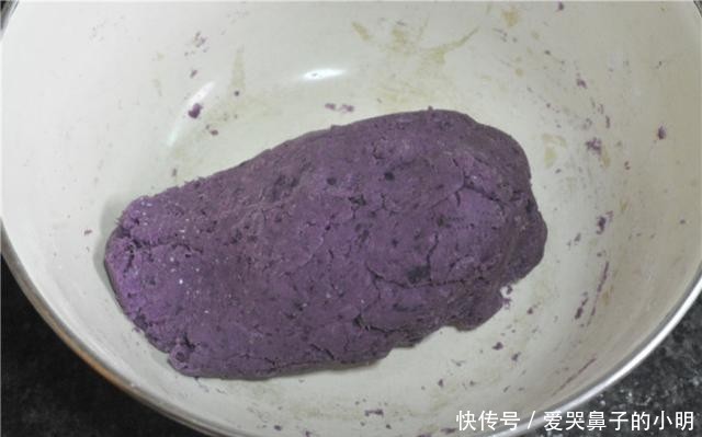 香甜|早餐新做法,20分钟就上桌,松软香甜,比馒头花卷好吃一百倍!