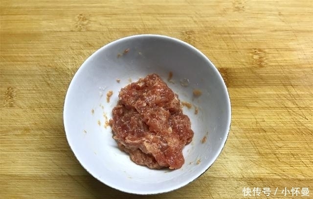  开胃|茄子别再油焖了，教你新吃法，不炒不炸，开胃下饭，百吃不腻