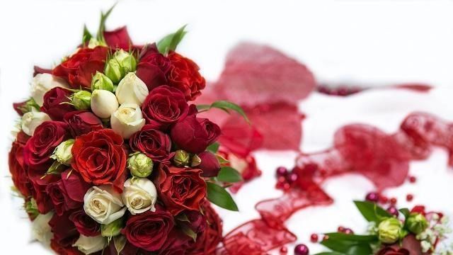 怀疑|同学结婚我随礼600，我结婚他随200，红包里的小纸条让我怀疑人生