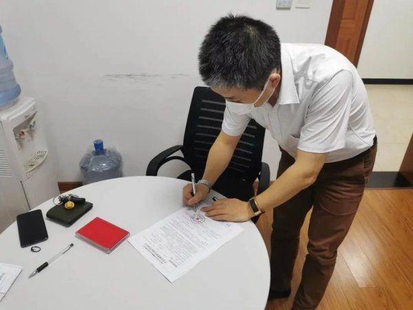  急于|急于送人、多次违法、引发事故！肇事司机事故全责，被记12分，罚款1000元！