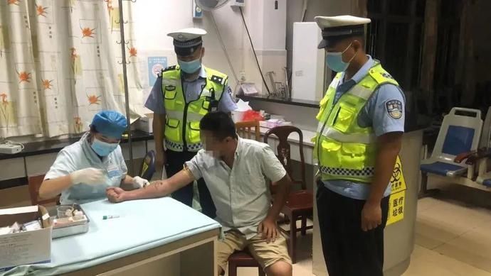  民警|比许幻山还渣？男子醉驾撞车竟把老婆叫来顶包！