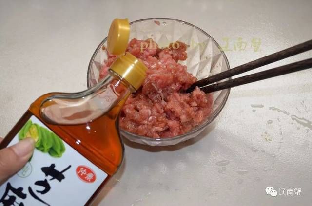  炒肉|西葫芦别再炒肉了，这样吃，上桌就被抢光！