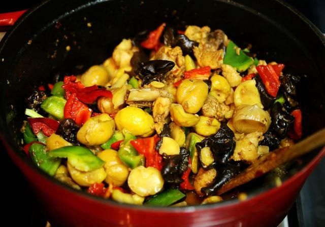 栗子|秋季进补，此菜正当季，您家吃了吗？太香了，宴客也超棒