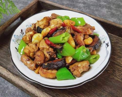  蒜香|【美食】蒜香下饭菜！蒜香浓郁 做法简单