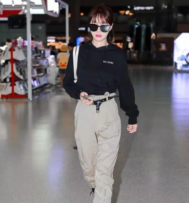  女裤|今夏流行穿“渣女裤”！百搭又好穿，小粗腿女生救星