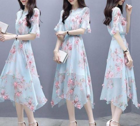  连衣裙|夏季里女人都喜欢穿这样轻薄飘逸的连衣裙，清爽时尚显柔美气息