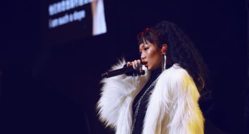  说唱|《中国新说唱》蜜妞：每一季都参加，每一季都无缘决赛的女rapper