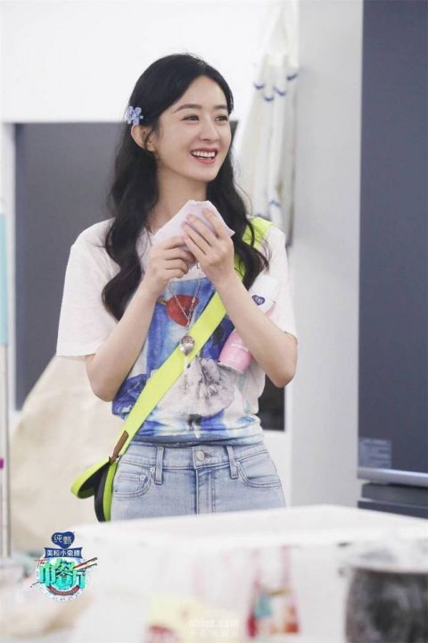  再创新高|赵丽颖代理店长霸气上任《中餐厅4》营业额再创新高