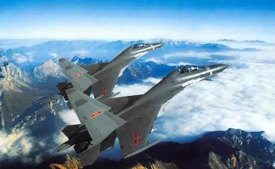  炸弹|我军苏30挂弹飞行10小时，美军曾飞行15小时，向目标发射多枚炸弹