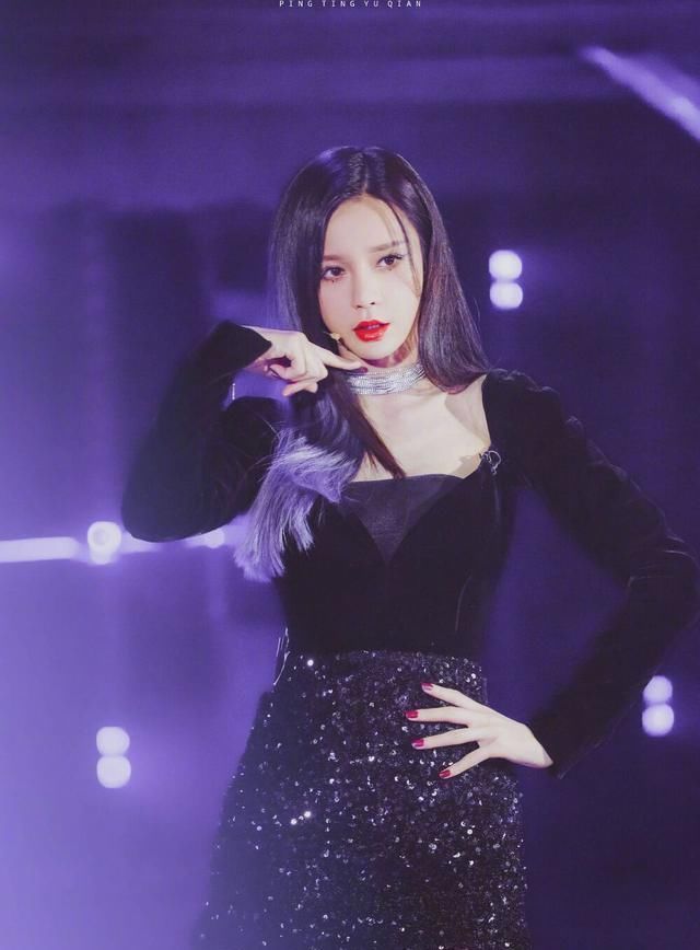  连发|沈梦辰连发四字告白《浪姐》，网友：她是真的适合这个舞台