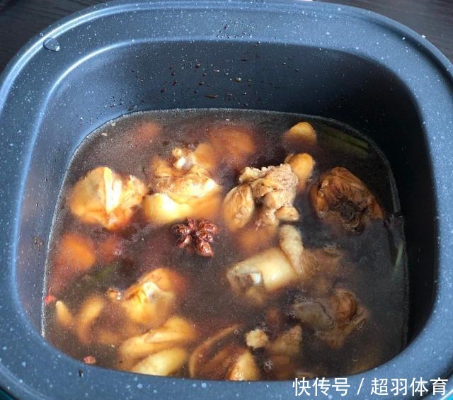 青椒|青椒鸡块,简单快手又美味,有肉有菜,营养超丰富