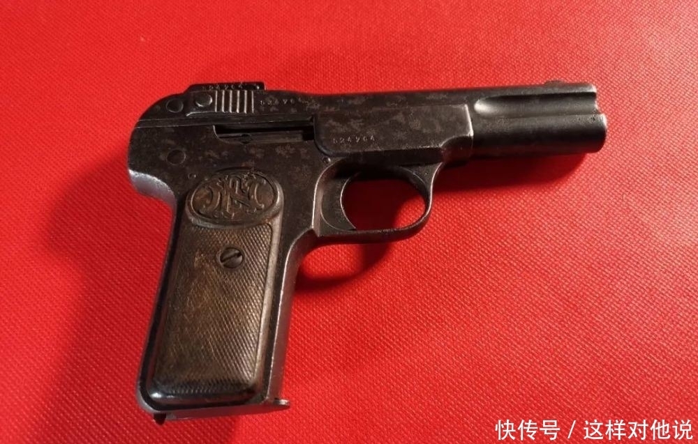 警察|宁夏警察博物馆陈列室里的世界名枪